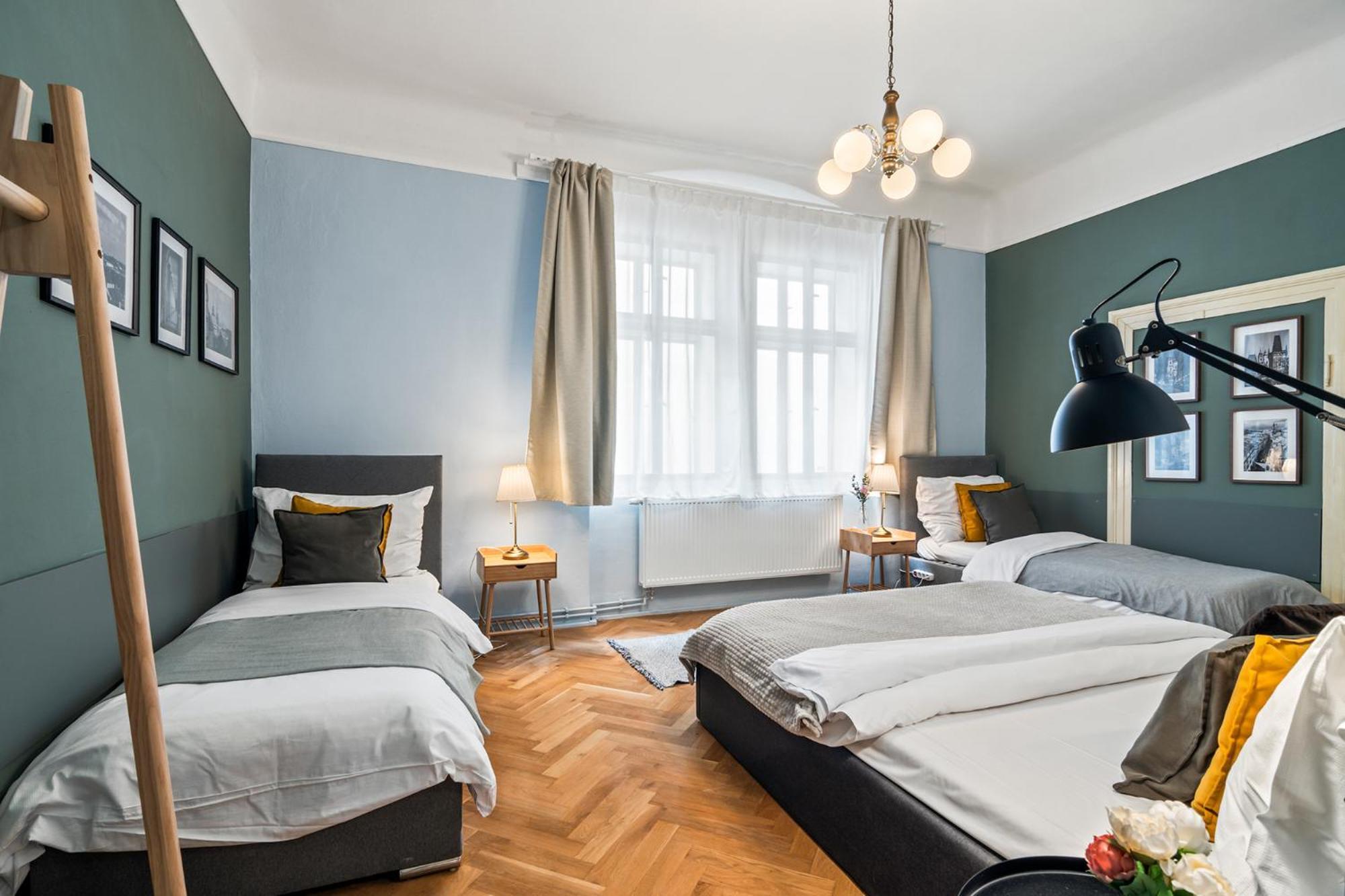 Charles Bridge Historical Apts By Michal&Friends ปราก ภายนอก รูปภาพ