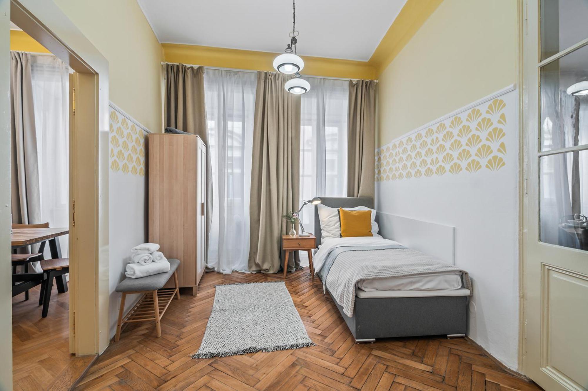 Charles Bridge Historical Apts By Michal&Friends ปราก ภายนอก รูปภาพ