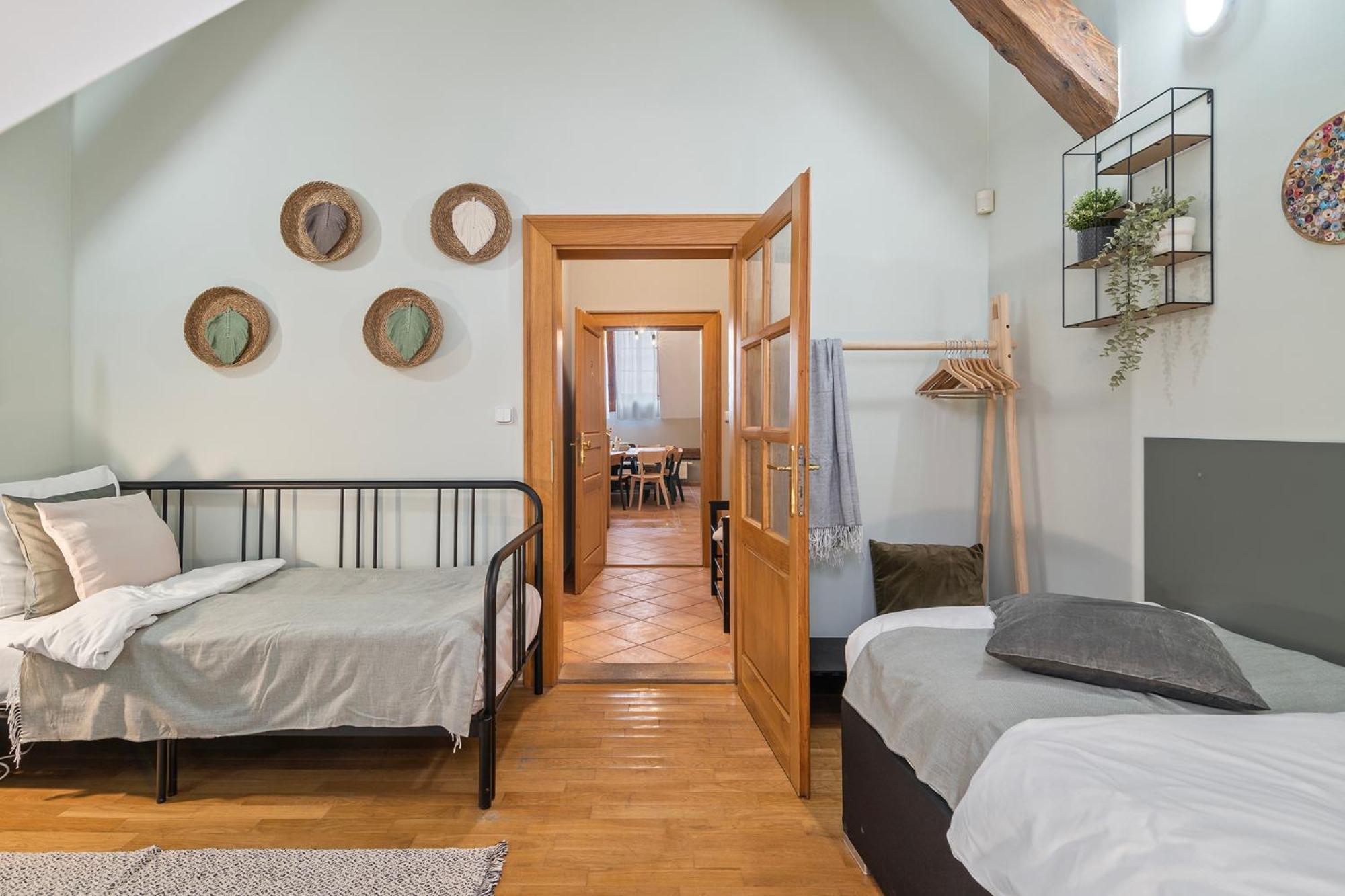 Charles Bridge Historical Apts By Michal&Friends ปราก ภายนอก รูปภาพ